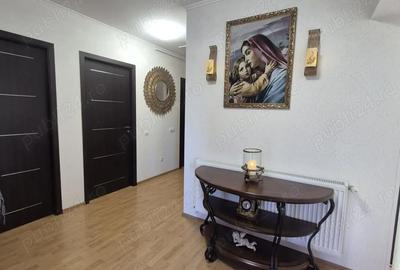 Casă cu Teren 550 Mp în Central