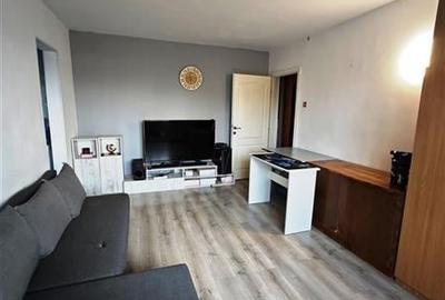 Vanzare apartament 2 camere, zona Scriitorilor, etajul 3/4 - 6