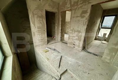 Casă cu 4 camere cu Teren 699 Mp în Central - 8