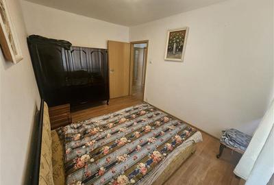Apartament cu 3 camere semidecomandat în Tei - 22
