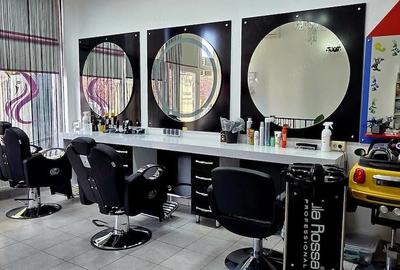 Spațiu comercial, de 65 mp, în Central - 1