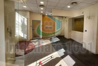 Spațiu comercial, de 158 mp, în Central - 9