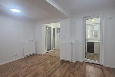 Zona EROII REVOLUȚIEI Piața Progresu 38 mp parcare bloc 2020 - 4
