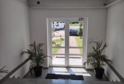 Apartament cu 3 camere decomandat în Cristian - 2