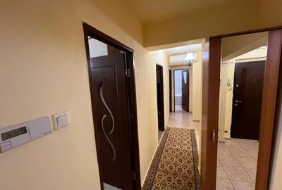 Apartament cu 3 camere decomandat în Central - 2