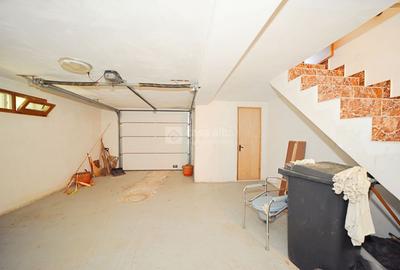 Centru, locuinta spatioasa D+P+E, disponibilitate imediata - 13