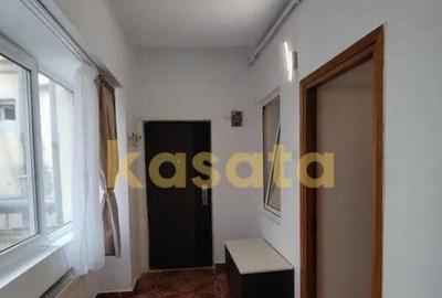 Apartament cu 2 camere decomandat în Centrul Istoric