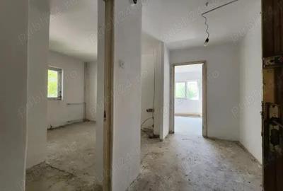 Apartament cu 2 camere decomandat în Petros - 2