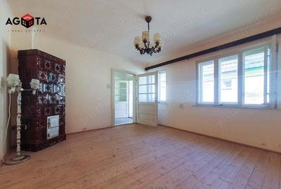 Vand casa cu teren in Luna de Sus! - 1