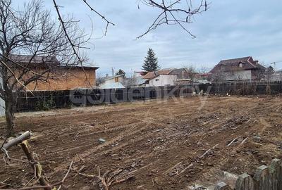 Teren Construcții intravilan de 700 mp, în Aviației