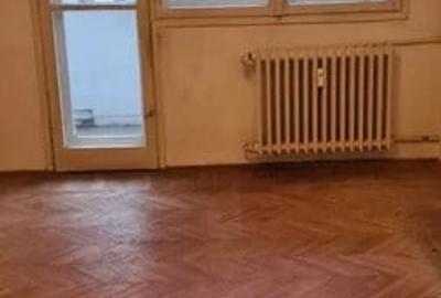 Apartament cu 3 camere semidecomandat în Titan - 1