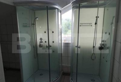 Cladire comerciala, 688 mp, 14 camere, zona Craiova Nord (Is - 4