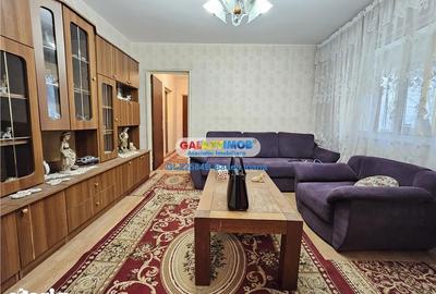 Apartament cu 3 camere semidecomandat în Dristor - 2