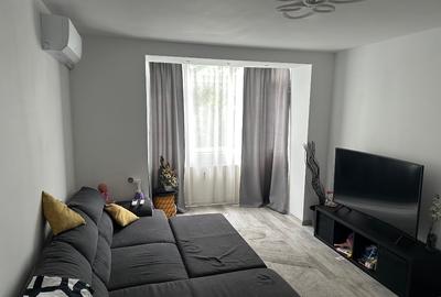 Apartament cu 3 camere semidecomandat, mobilat în Republicii - 1
