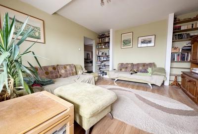 Apartament cu 3 camere decomandat, mobilat în Girocului
