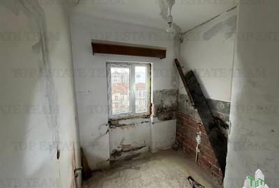 2 garsoniere adiacente la rosu pe Calea Grivitei, etaj 4 - 4