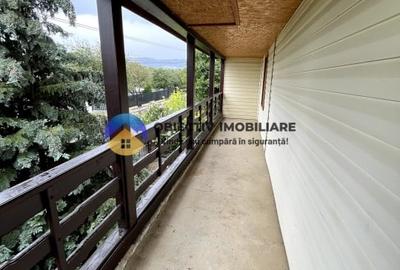 2 case si teren in Agapia - localitatea Sacalusesti - 19