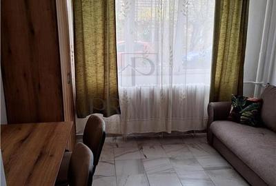 Garsoniera - Semidecomandat - Mobilat si Utilat - Zona Buziașului - 2