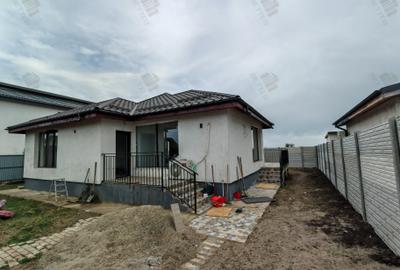 Casă individuală, 3 camere, teren propriu – disponibilă imediat - 5