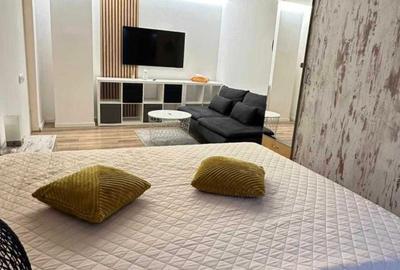 Garsonieră decomandată, mobilată în Crângași