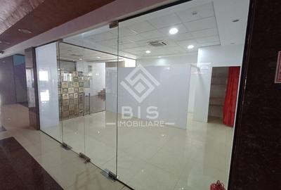 Spațiu comercial, de 25 mp, în Central - 1