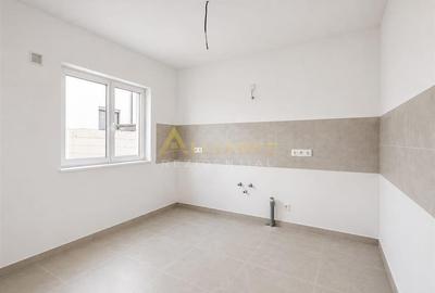 Casă cu 4 camere cu Teren 350 Mp în Berceni - 3