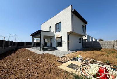 Casă individuală cu 4 camere cu Canalizare în Berceni - 2