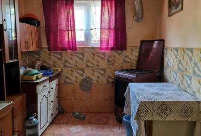 Casă cu 4 camere cu Teren 828 Mp în Amaru - 2