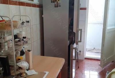 Vanzare Apart. 2 camere cf.1 dec, suprafata utila este de 50.mp., etajul 2 din 4 zona Radu Negru Vanzare Apart. 2 camere cf.1 dec, suprafata utila este de 50.mp., etajul 2 din 4 zona Radu Negru - 11