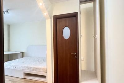 Apartament cu 3 camere semidecomandat, mobilat în Rahova - 10