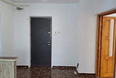 Apartament cu 3 camere decomandat în Exterior Vest - 6