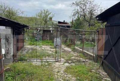 Casă cu 4 camere cu Teren 3300 Mp în 14 Mai - 17