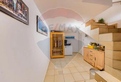 Casă cu 4 camere cu Teren 921 Mp în Subcetate - 4