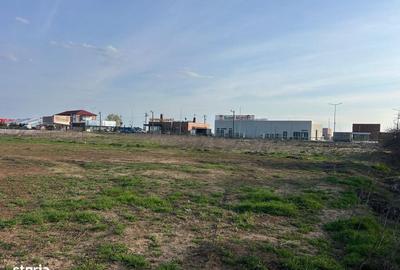 Teren de 3600 mp, în Central