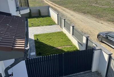 Casă cu 2 camere în Central