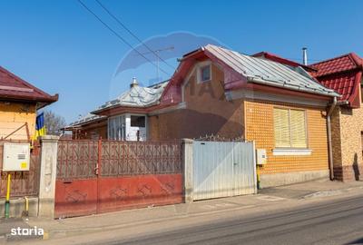 Casă cu 3 camere cu Teren 617 Mp în Central