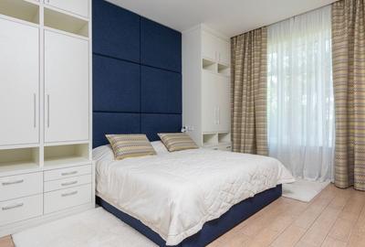 Apartament cu 3 camere semidecomandat în Titan