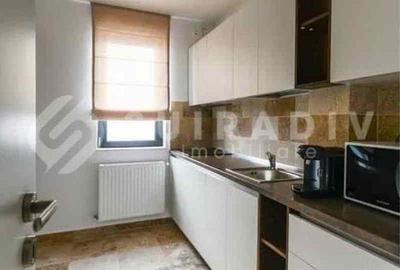 Apartament cu 3 camere semidecomandat în Central - 6