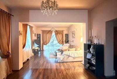 Casă cu 4 camere în Ostratu