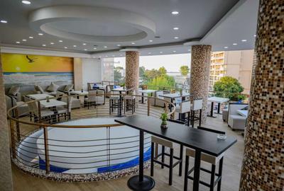 Spațiu comercial, de 500 mp, în Nord - 6