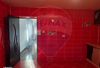 Casă cu 3 camere cu Teren 966 Mp în Gârleni - 16