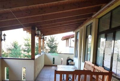 Hotel cu arhitectură montană deosebită poziționare premium Sâmbătă de Sus - 10