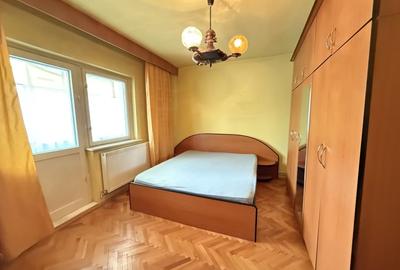 Apartament 2 camere, decomandat, etaj 1 - Steaua - 3