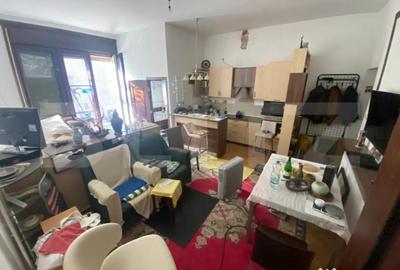 Apartament cu 6 camere decomandat în Central - 7
