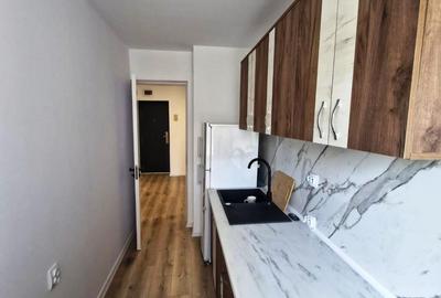 Garsonieră decomandată în Titan - 7