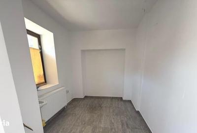Spațiu comercial, de 72 mp, în Central
