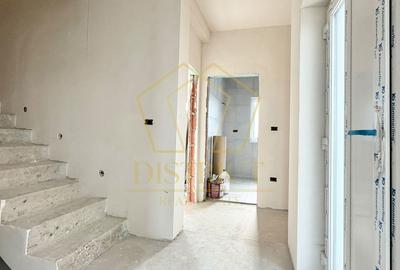 Casă cu 4 camere cu Teren 275 Mp în Giroc