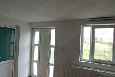 Casă cu 4 camere în Central - 3