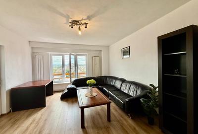 Apartament cu 2 camere decomandat în Piața Centrală