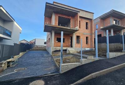 Casă individuală cu 4 camere cu Canalizare în Dezmir - 2